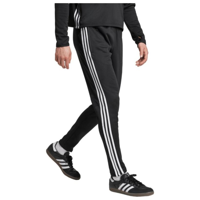 Adidas Tiro 25 Essentials Winterized M JN9470 pants (S)
