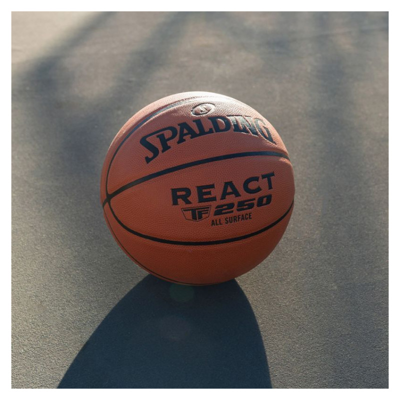 Spalding React TF-250 76803Z basketball (5)