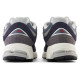 New Balance M M2002RSF sports shoes (42,5)