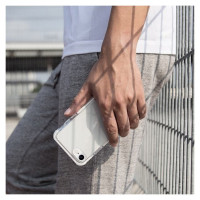 Uniq Combat case for iPhone 7 / 8 / SE 2020 / SE 2022 - white