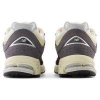 New Balance M M2002RSH sports shoes (42)