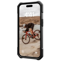 UAG Essential Armor MagSafe case for iPhone 15 - black