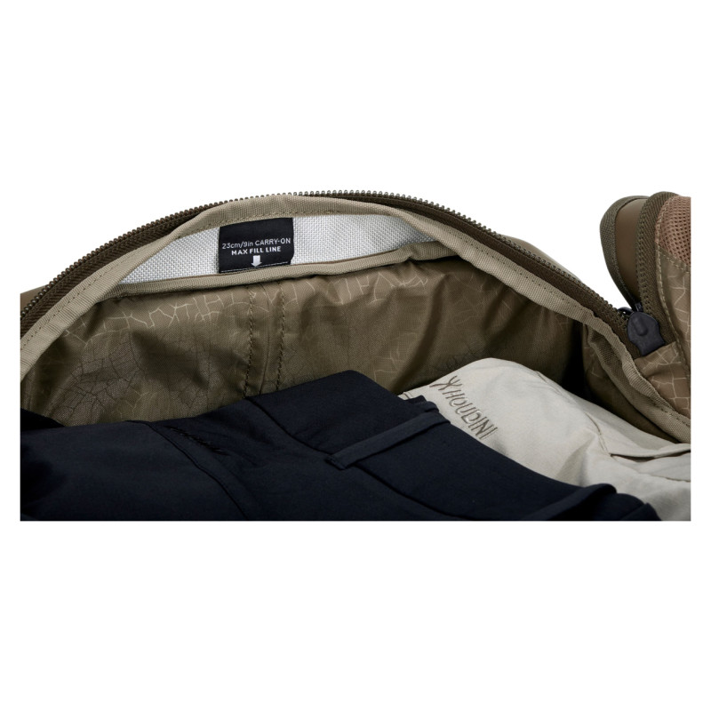 Thule 5602 Chasm Carry on Wheeled Duffel Bag 40L deep khaki