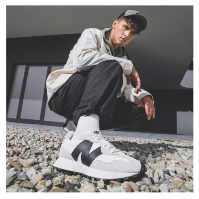 New Balance 327 M MS327CWB shoes (44.0)