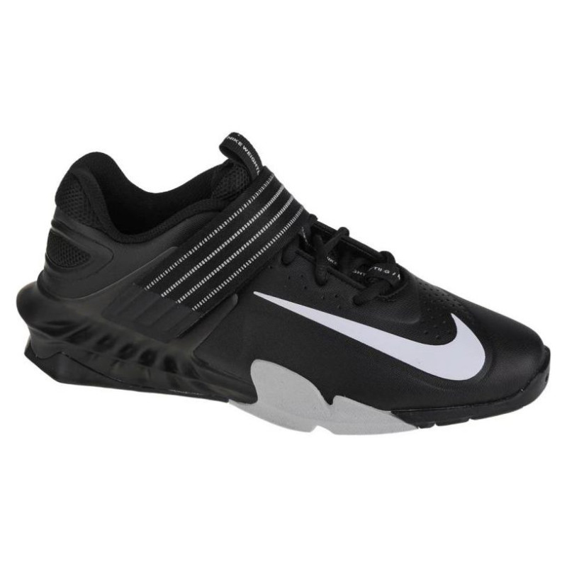 Nike Savaleos M CV5708-010 shoe (39)