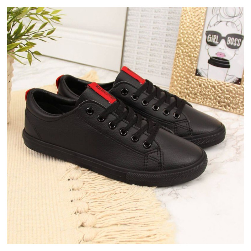 Big Star Low-top sneakers with eco leather Big Star W DD274687 black (37)