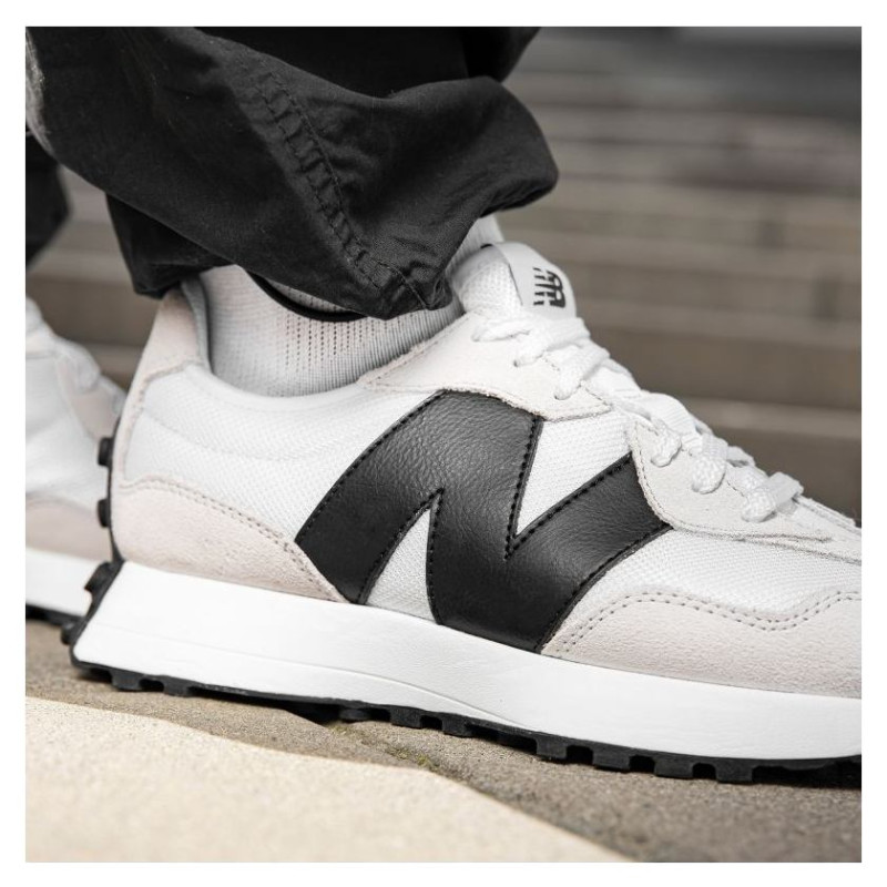 New Balance 327 M MS327CWB shoes (45.0)