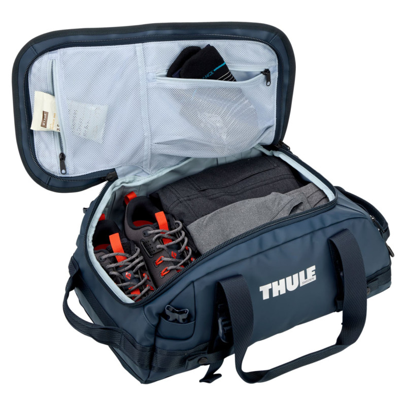 Thule 5586 Chasm 30L duffel bag darkest blue