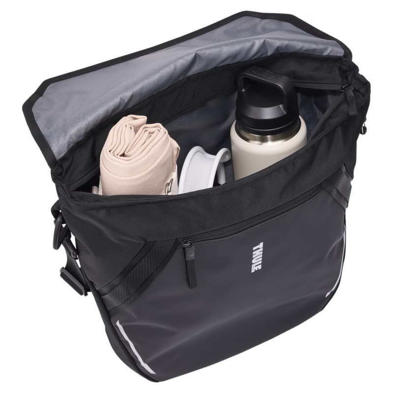 Thule 5468 Chasm Courier 22L with InLock Black