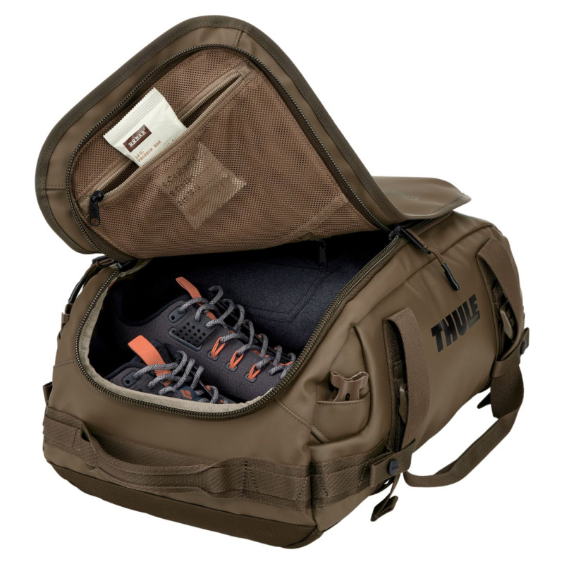 Thule 5587 Chasm 30L duffel bag deep khaki