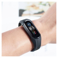 Tech-Protect Armor Strap for Xiaomi Mi Smart Band 5 / 6 / 6 NFC - Black and Red