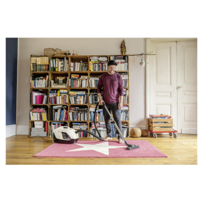 Karcher Vacuum Cleaner|KARCHER|Input power 650 W|Dust capacity 2 L|Cylinder vacuum|Cleaning type Dry|Dust container Bagless|Colour Black/White|1.195-250.0