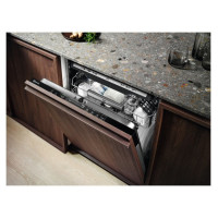 Electrolux trauku mazgājamā mašīna (iebūv.), 60 cm - EEG68600W