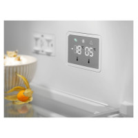 Electrolux ledusskapis ar saldētavu apakšā, ar Cooling 360° , ar MultiSpace, 186 cm, melns - LNT7ME32M2