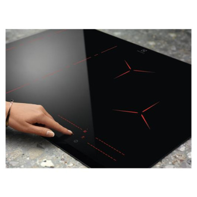 Electrolux indukcijas plīts virsma - EIP6446
