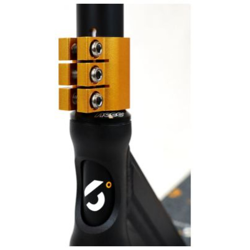 Six Degrees Scooter - triku skrejritenis, melns/zelta - AU 548