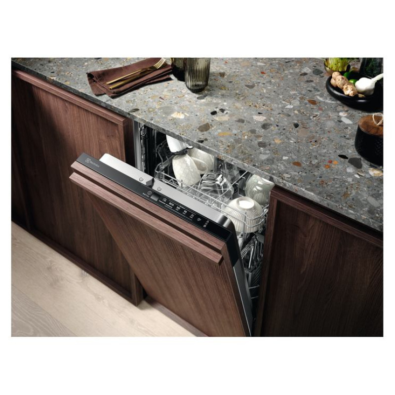 Electrolux trauku mazgājamā ma&scaron;īna (iebūv.), balta, 45 cm - EEA12100L