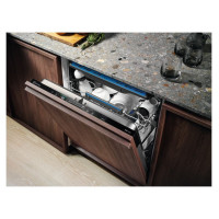 Electrolux trauku mazgājamā mašīna (iebūv.), balta, 60 cm - EES48200L