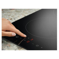 Electrolux indukcijas plīts virsma - LIT30230C