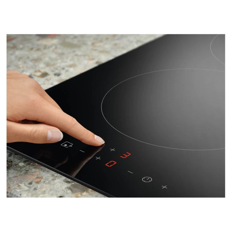 Electrolux indukcijas plīts virsma - LIT30230C