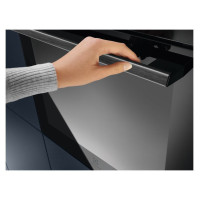 Electrolux cepeškrāsns (iebūvējama) 65l, katalītisks pārklājums - EOF5C50BZ