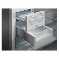 AEG No Frost ledusskapis ar saldētavu apakšā, 201 cm, melns - ORC8M361EL