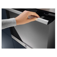 Electrolux cepeškrāsns, iebūv., 65l, tērauda - EOF3H00BX