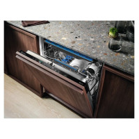 Electrolux trauku mazgājamā mašīna (iebūv.), 60 cm - EEG48300L