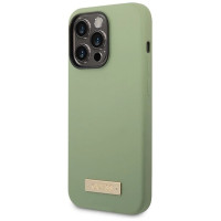 Guess Silicone Logo Plate MagSafe case for iPhone 14 Pro Max - green