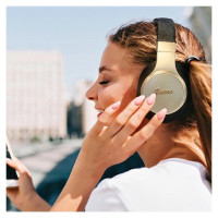 Guess Bluetooth on-ear headphones GUBH604GEMK black/black 4G Script