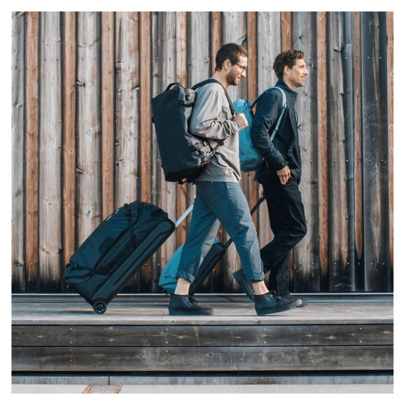 Thule 4987 Chasm Wheeled Duffel Bag 110L Black