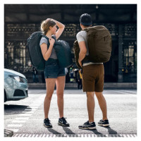 Thule 5315 Landmark 60L Womens Travel Pack Darkest Blue