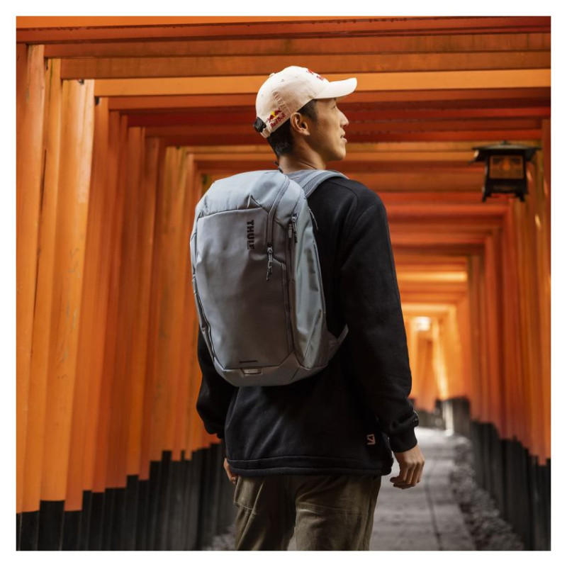 Thule 4984 Chasm Backpack 26L Pond