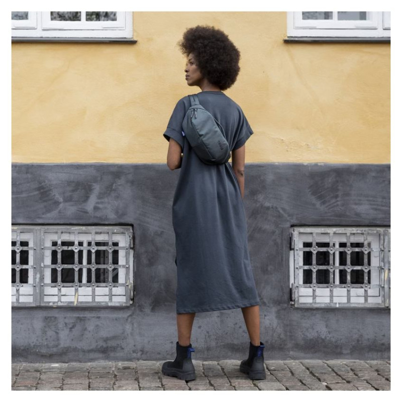 Thule 5066 Subterra 2 Sling Bag Black