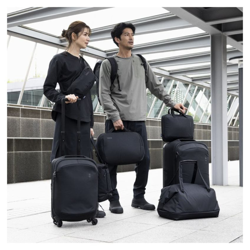 Thule 5046 Subterra 2 carry on spinner Black