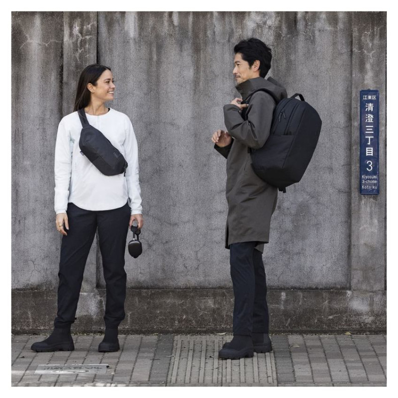 Thule 5027 Subterra 2 BP 27L Black