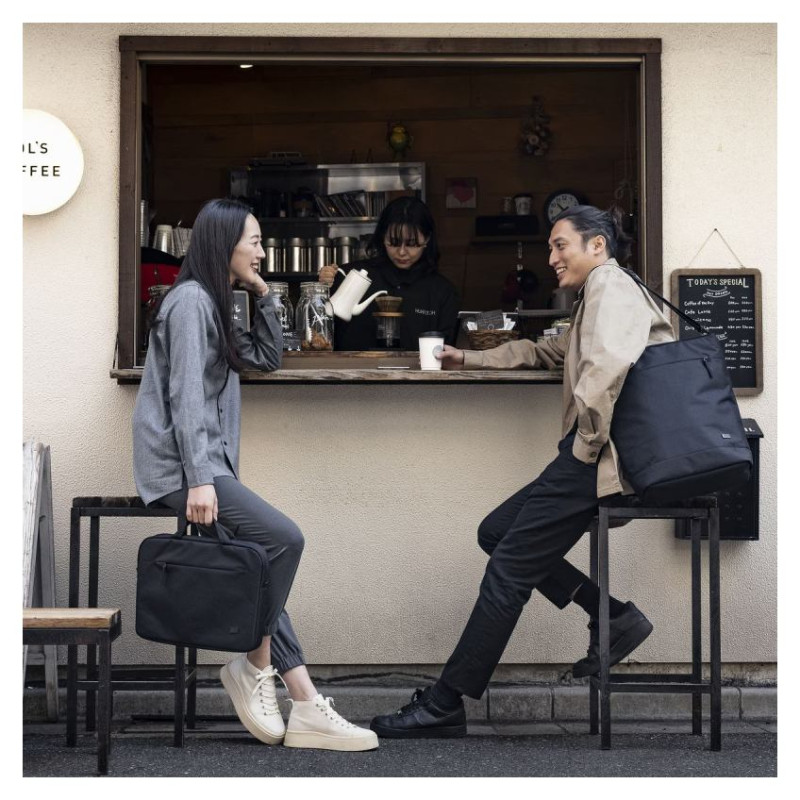 Case Logic 5102 Invigo Eco Laptop Attache 14" INVIA114 Black