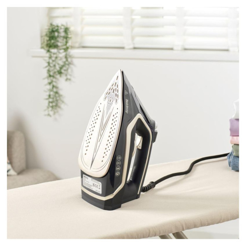 Beldray BEL01980VDE  Ultra Sleek 2600W