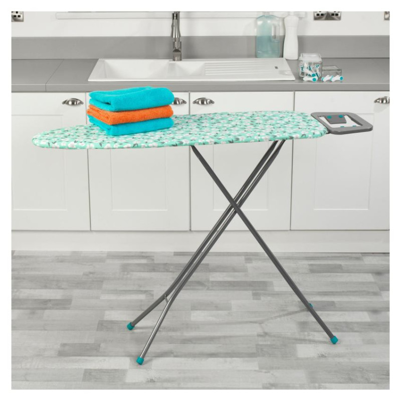 Beldray LA023995IKATFEU7 Collapsible Ironing Board 110 X 33 CM