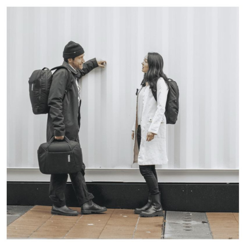 Thule 5383 Accent Convertible Rec Backpack 17L Black