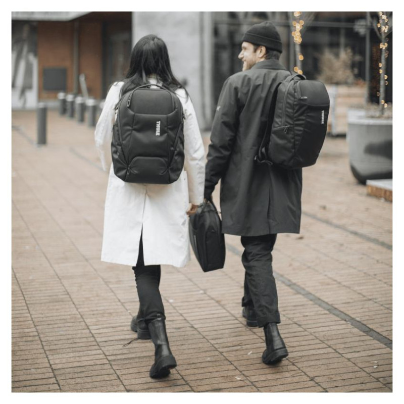 Thule 5383 Accent Convertible Rec Backpack 17L Black