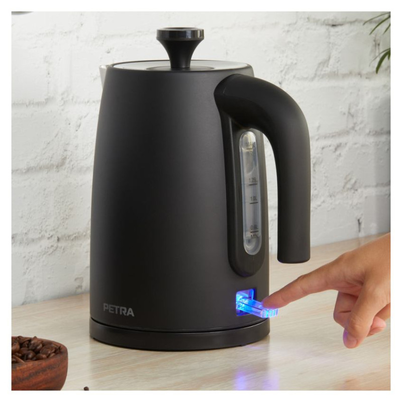 Petra PT5632MBLKVDE 3KW Kettle matte black