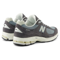 New Balance M2002RFB sports shoes (39,5)