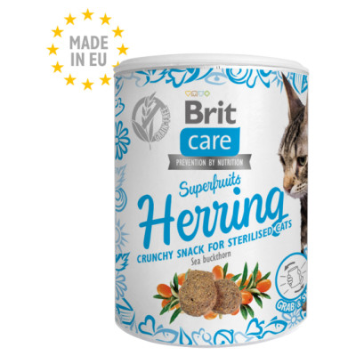 Brit Care Cat Snack Superfruits SHerring 100 g  papildbarība kaķiem