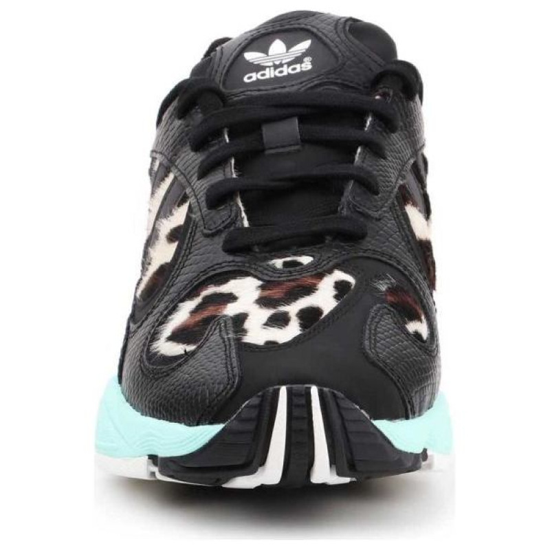 Adidas Yung-1 M FV6448 shoes (EU 44 2/3)